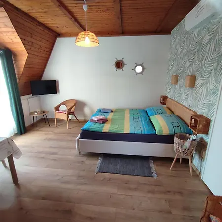 Patricia * שיופוק